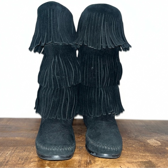 MINNETONKA 3 layer Fringe Suede leather Boots - Picture 7 of 10